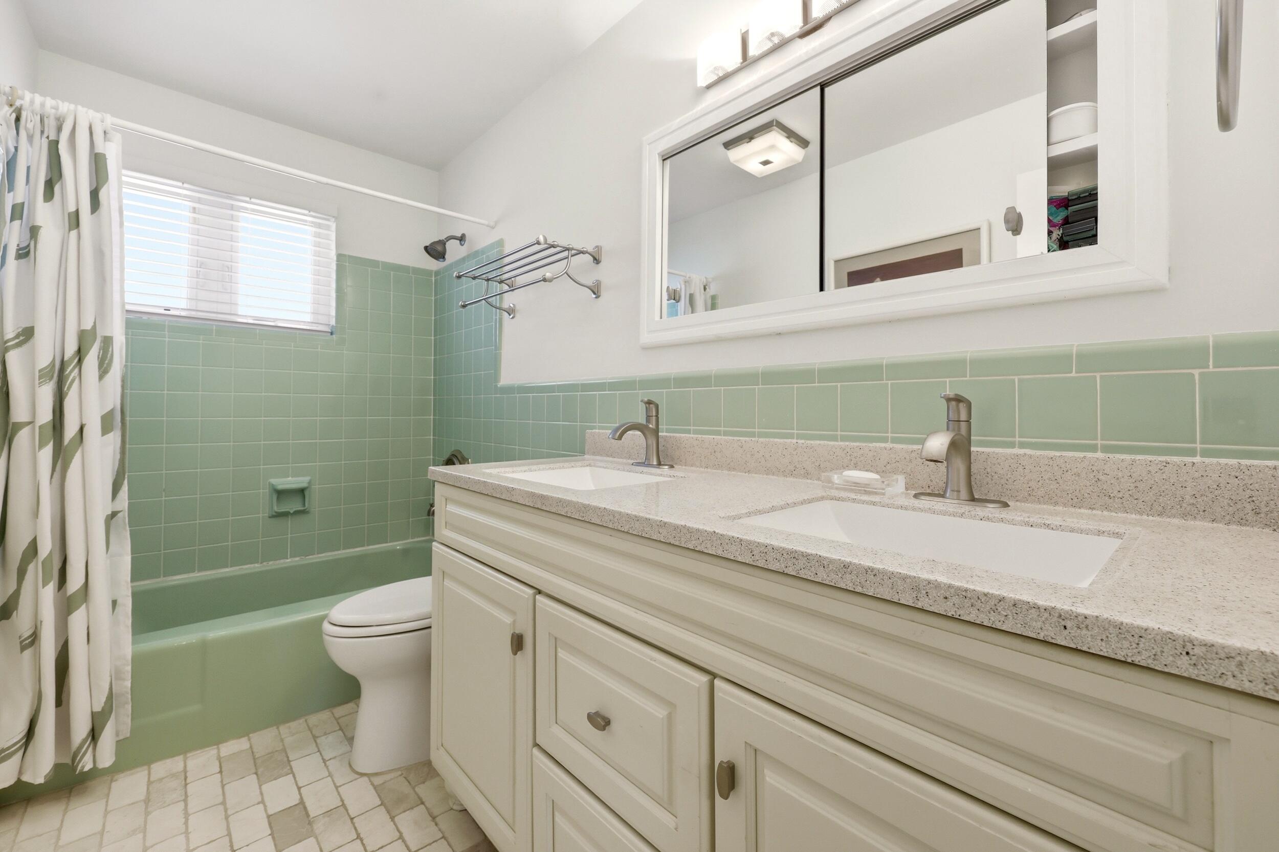 504 Bay Road North Palm Beach, FL 33408 - Photo 15 of 24 31_453a4650