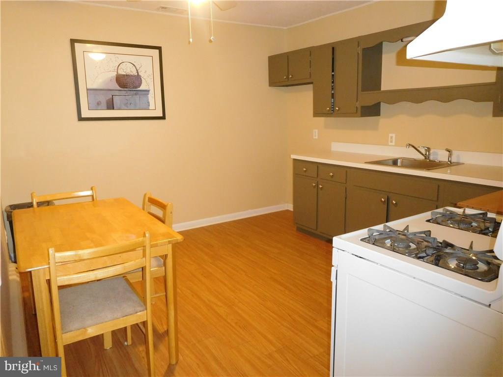 6 A Walnut Road, Unit 7 Manahawkin, NJ 08050 - Photo 10 of 11