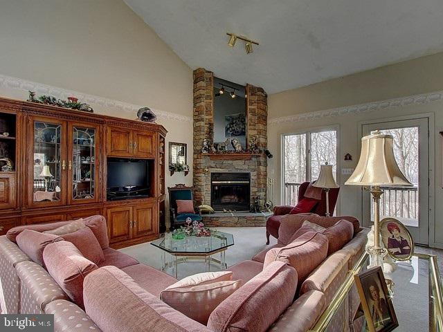 3321 Deininger Road York, PA 17406 - Photo 4 of 36 Gallery Image 4