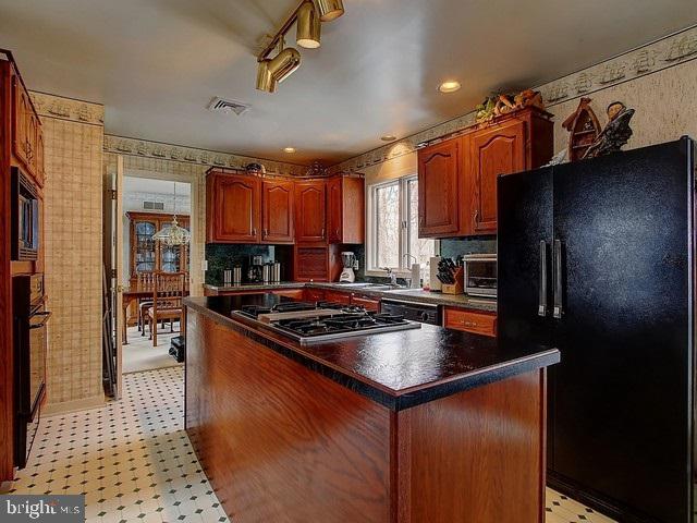 3321 Deininger Road York, PA 17406 - Photo 9 of 36 Gallery Image 9