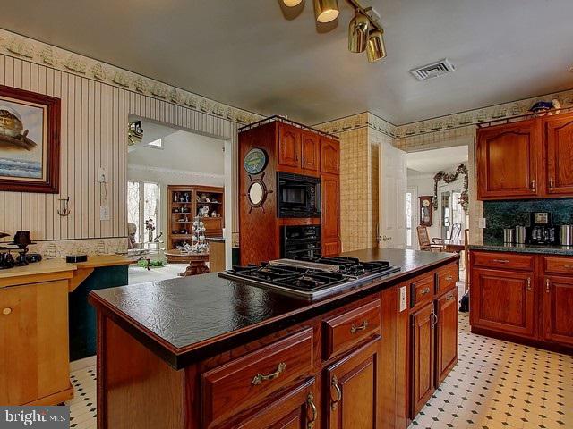 3321 Deininger Road York, PA 17406 - Photo 10 of 36 Gallery Image 10