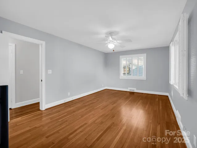 $575,000 | 1618 Kensington Road, Hendersonville, NC 28791