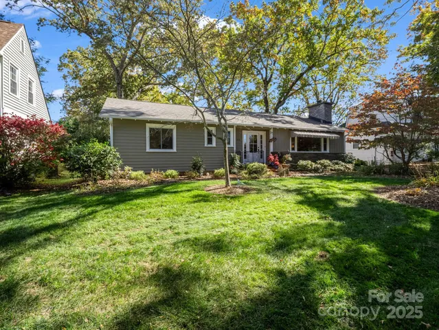 $575,000 | 1618 Kensington Road, Hendersonville, NC 28791