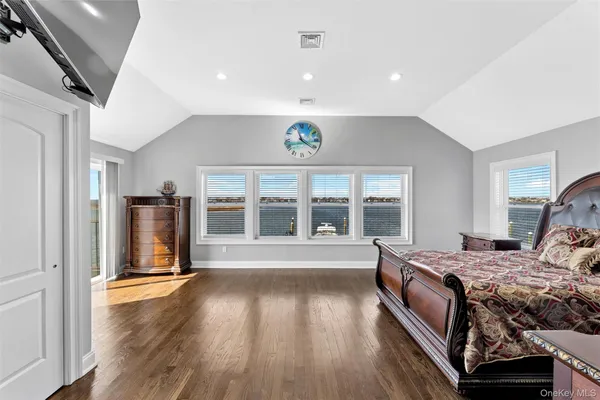 $1,775,000 | 890 South Long Beach Avenue, Freeport, NY 11520