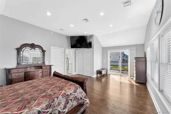 $1,775,000 | 890 South Long Beach Avenue, Freeport, NY 11520