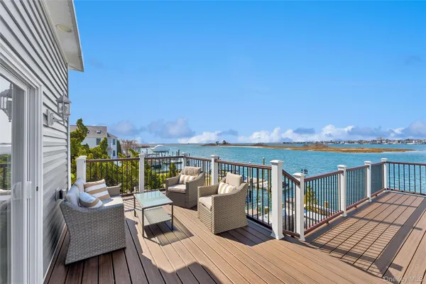 $1,775,000 | 890 South Long Beach Avenue, Freeport, NY 11520