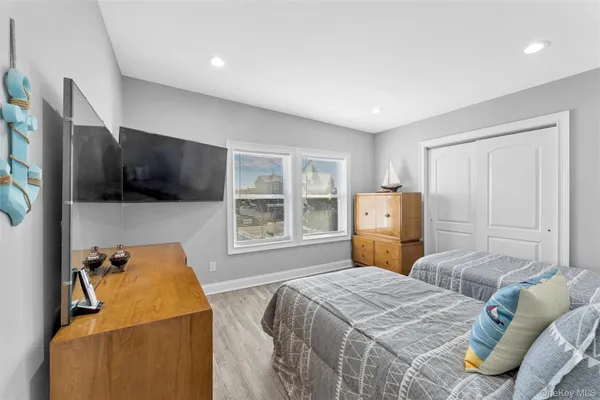 $1,775,000 | 890 South Long Beach Avenue, Freeport, NY 11520