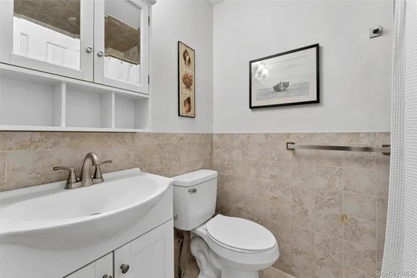 $1,775,000 | 890 South Long Beach Avenue, Freeport, NY 11520