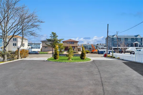$1,775,000 | 890 South Long Beach Avenue, Freeport, NY 11520