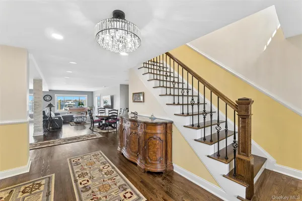 $1,775,000 | 890 South Long Beach Avenue, Freeport, NY 11520