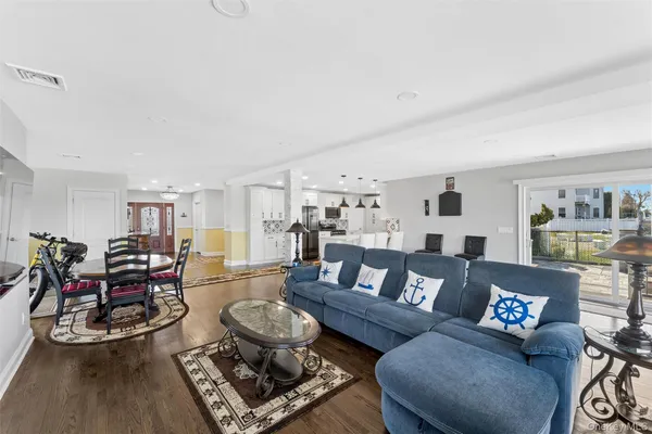 $1,775,000 | 890 South Long Beach Avenue, Freeport, NY 11520