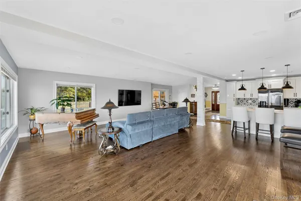 $1,775,000 | 890 South Long Beach Avenue, Freeport, NY 11520