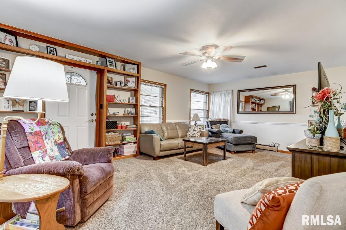 540 South Walnut Street Rochester, IL 62563 - Photo 8 of 26 Gallery Image 8
