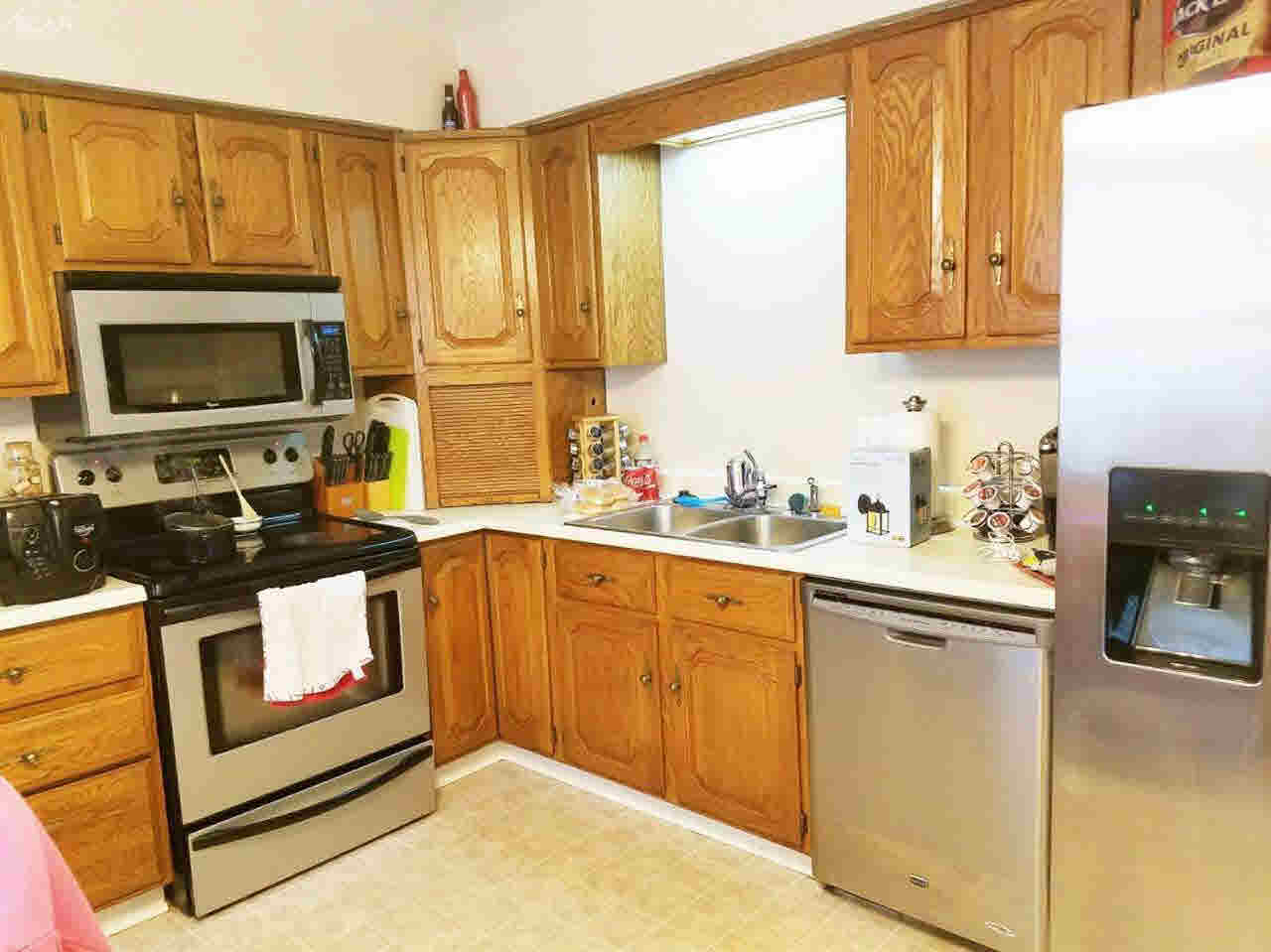 5713 Branch Road Flint, MI 48506 - Photo 4 of 12 21188992-3.JPG