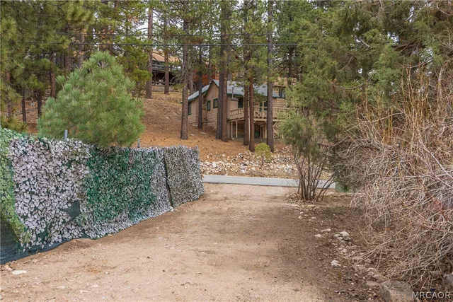 $309,900 | 1070 Comanche Drive, Fawnskin, CA 92333