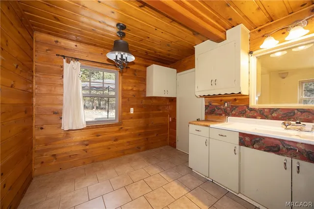 $309,900 | 1070 Comanche Drive, Fawnskin, CA 92333