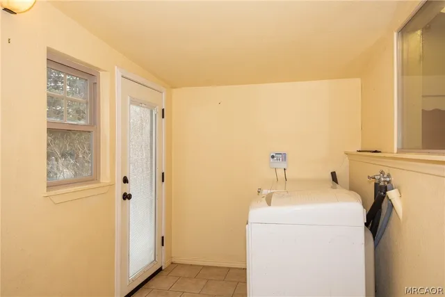 $309,900 | 1070 Comanche Drive, Fawnskin, CA 92333