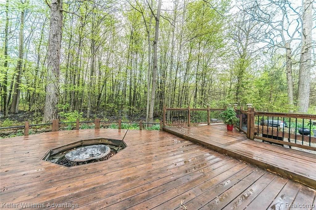 26440 Haggerty Road New Boston, MI 48164 - Photo 7 of 36