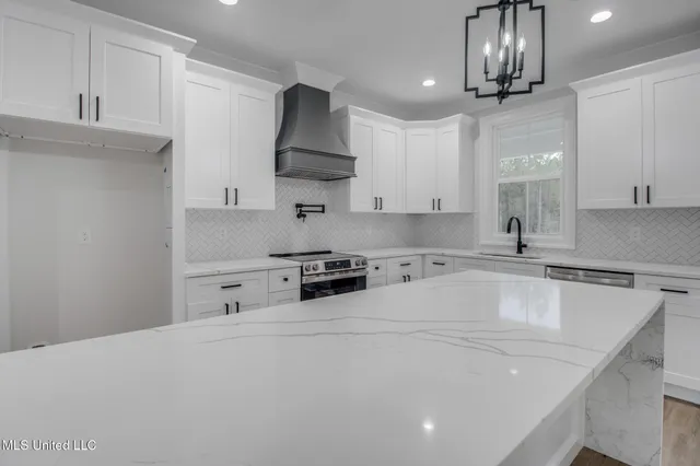 $394,900 | 64 Clear Lake Road, Perkinston, MS 39573