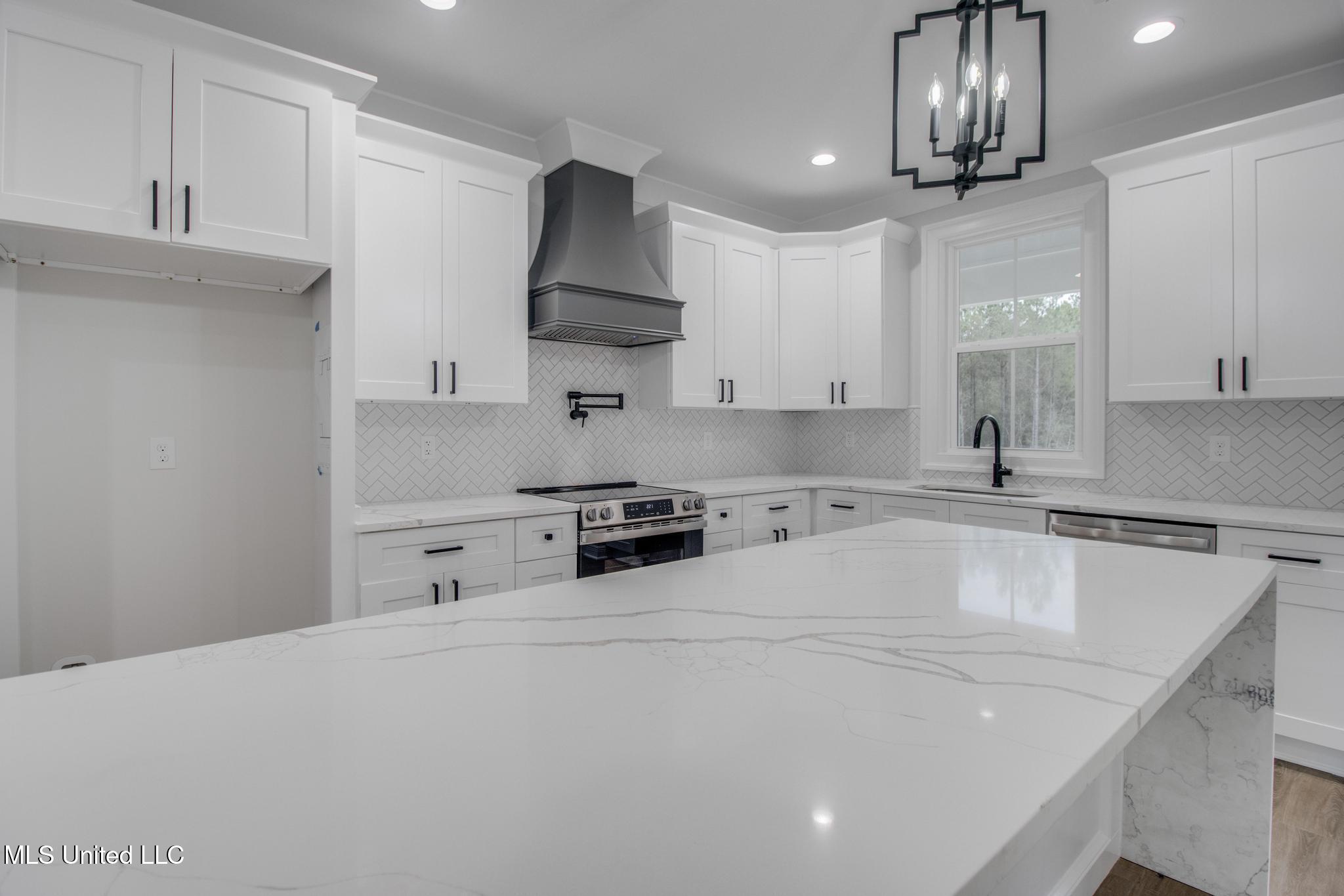 64 Clear Lake Road Perkinston, MS 39573 - Photo 11 of 28 IMG_2363