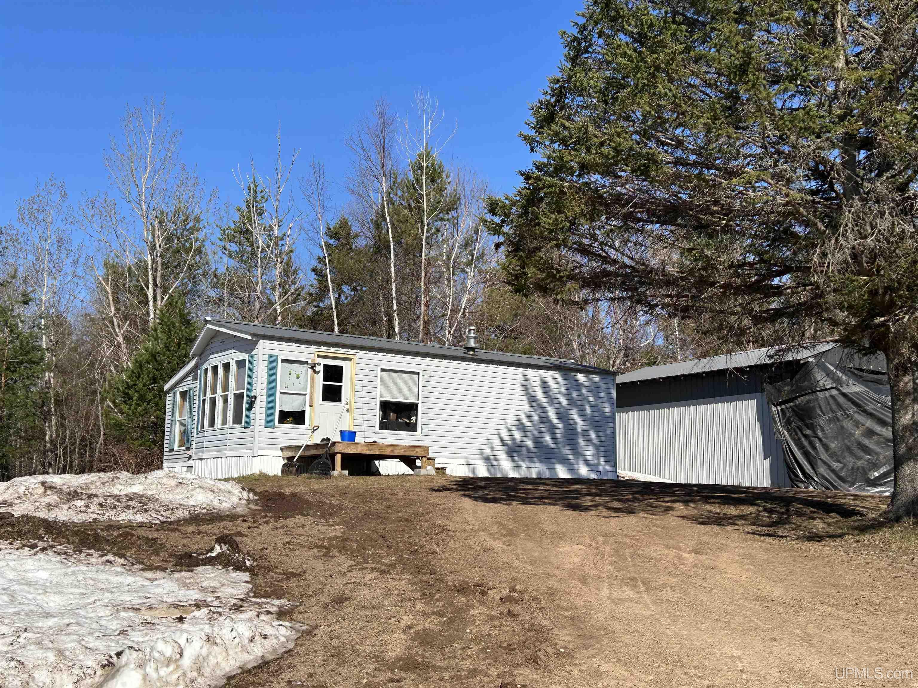 E9734 Old Indiantown Road Munising, MI 49862 - Photo 23 of 32
