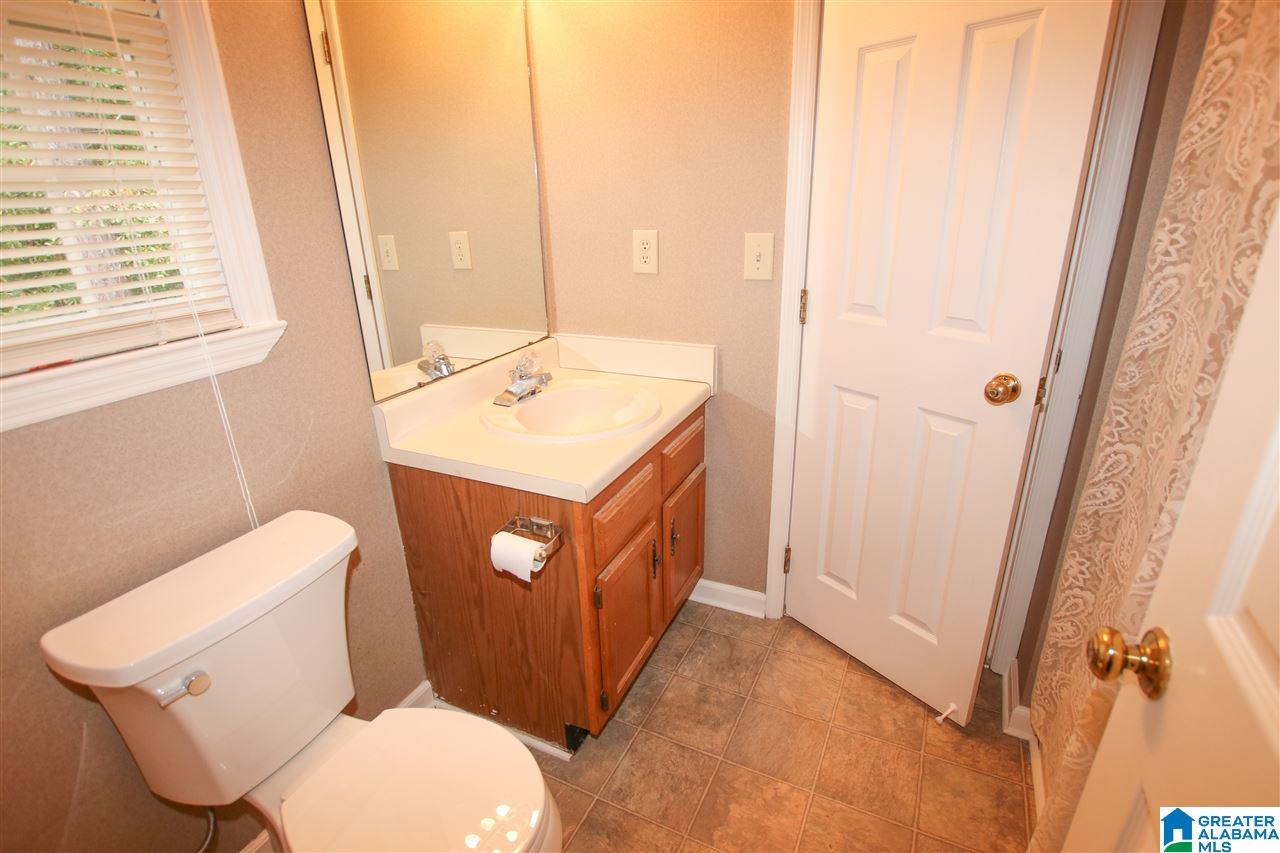 2415 Royal Lane Pelham, AL 35124 - Photo 23 of 33