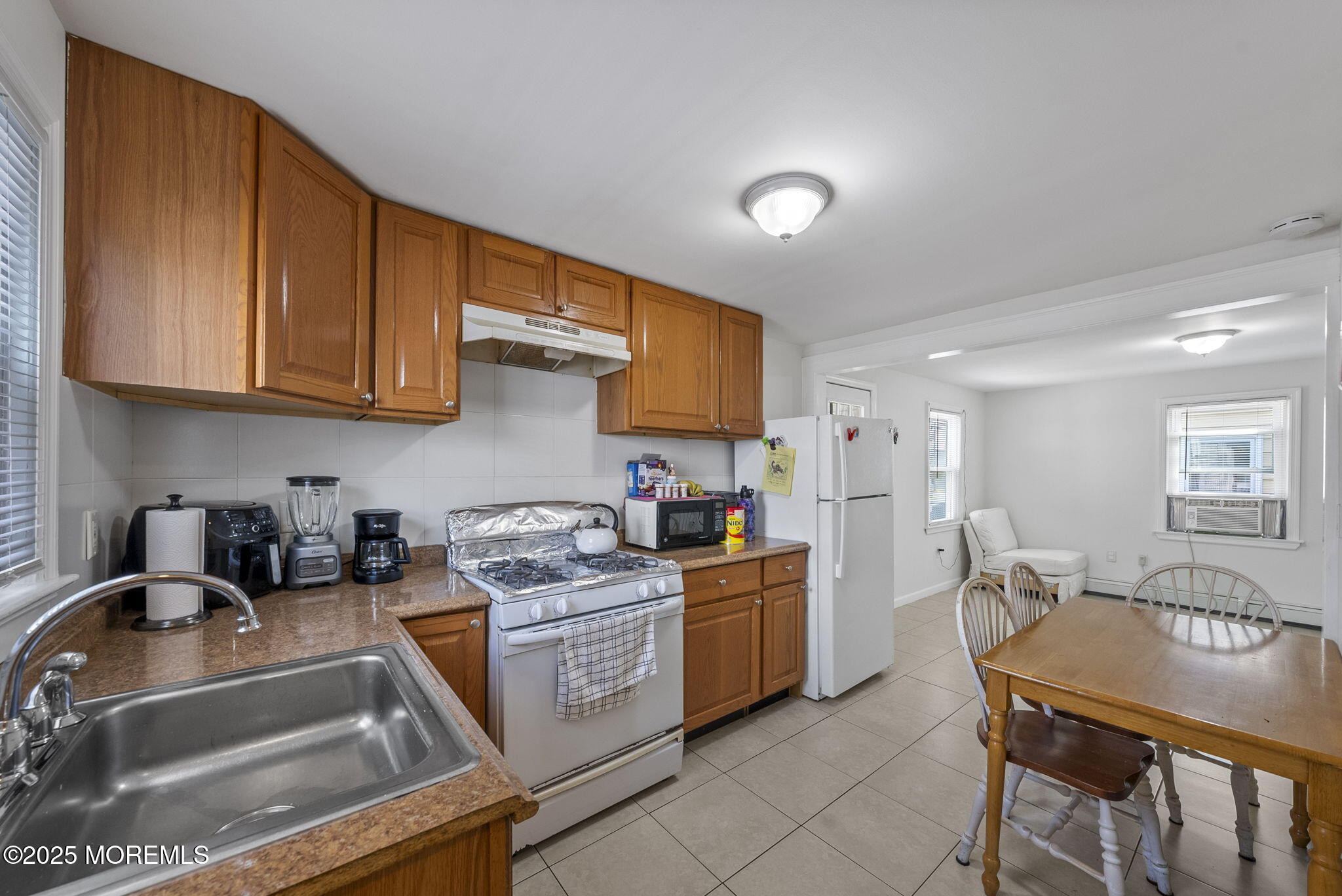 402 Atlantic Avenue Long Branch, NJ 07740 - Photo 8 of 35 IMG_2134