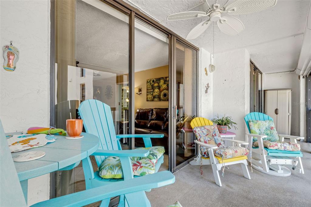 14900 Gulf Boulevard, Unit 410 Madeira Beach, FL 33708 - Photo 25 of 76 a dining room with furniture and window
