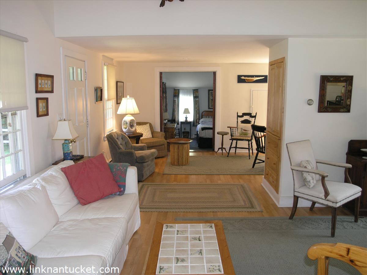 12 Pitman Road Nantucket, MA 02554 - Photo 5 of 16 Gallery Image 5