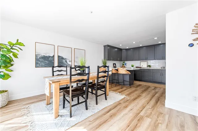 $1,060,000 | 18859 Milos Circle, Huntington Beach, CA 92648