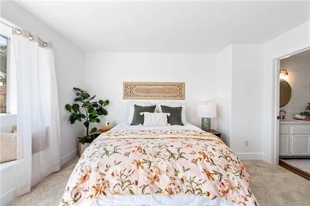 $1,060,000 | 18859 Milos Circle, Huntington Beach, CA 92648