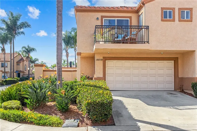$1,060,000 | 18859 Milos Circle, Huntington Beach, CA 92648