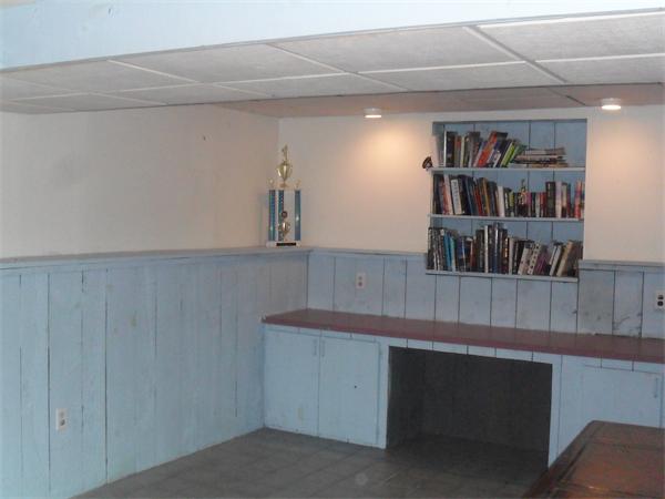 146 Hills Ferry Road Nashua, NH 03064 - Photo 12 of 16 Gallery Image 12