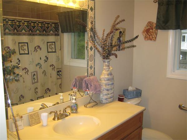 146 Hills Ferry Road Nashua, NH 03064 - Photo 16 of 16 Gallery Image 16