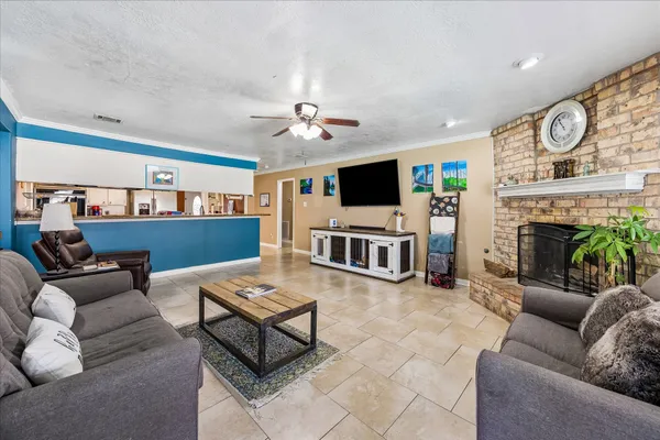 $285,000 | 2710 Tyler Lane, Deer Park, TX 77536