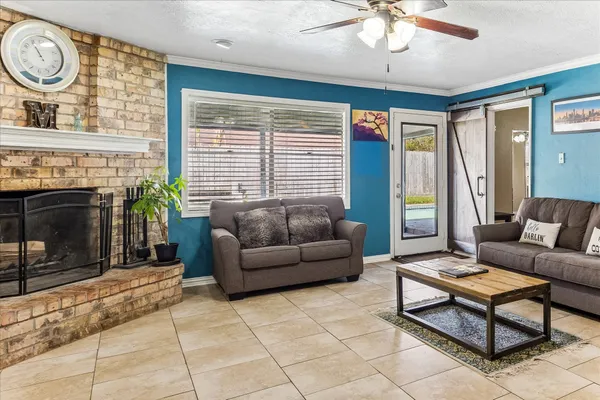 $285,000 | 2710 Tyler Lane, Deer Park, TX 77536