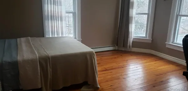 $3,595 | 665 Highway 32, Highland Mills, NY 10930