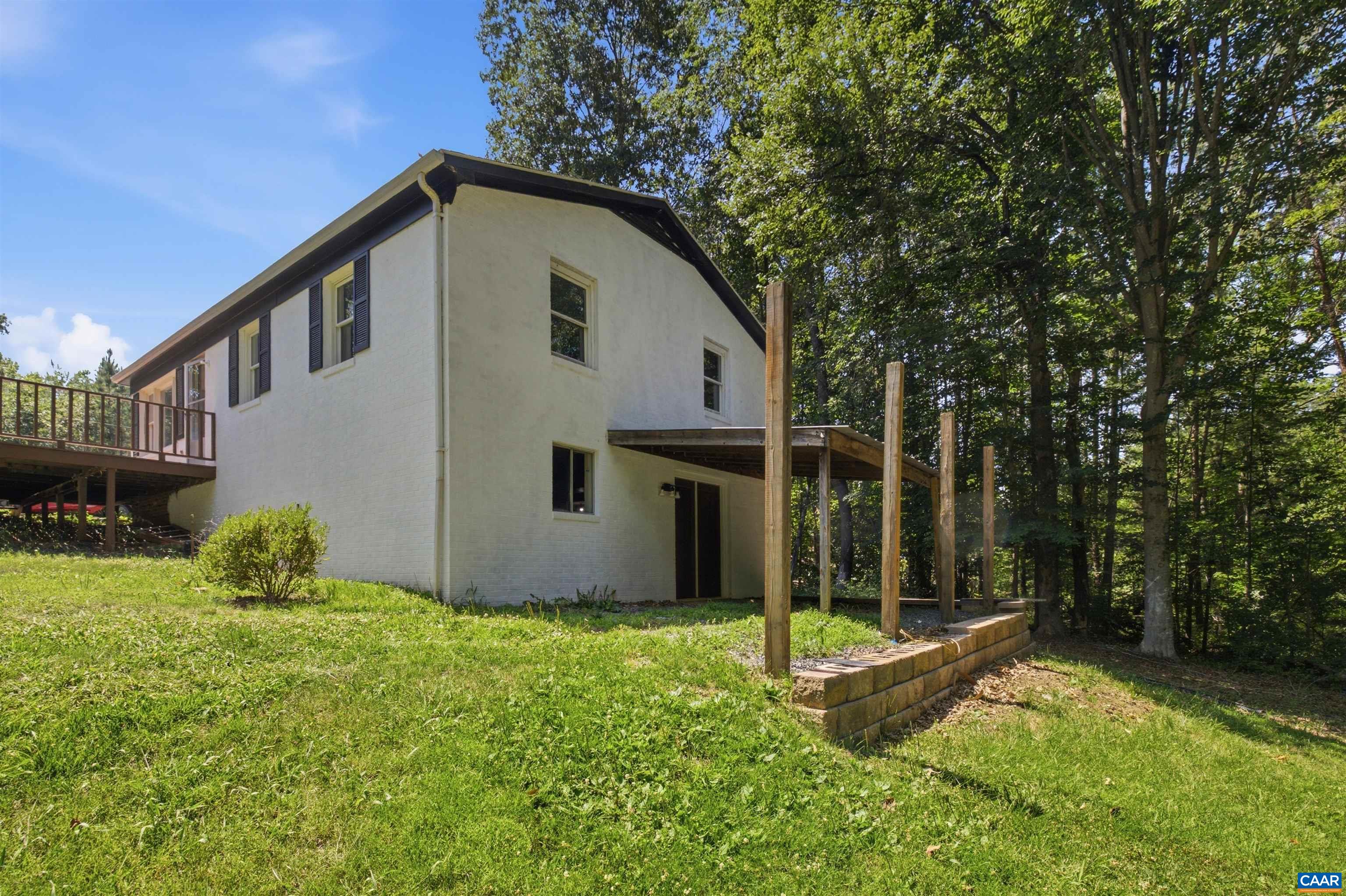 205 Rochelle School Lane Rochelle, VA 22738 - Photo 3 of 27 Gallery Image 3