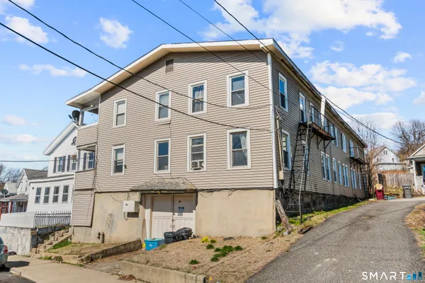 $659,900 | 32 Greenwood Street, Naugatuck, CT 06770