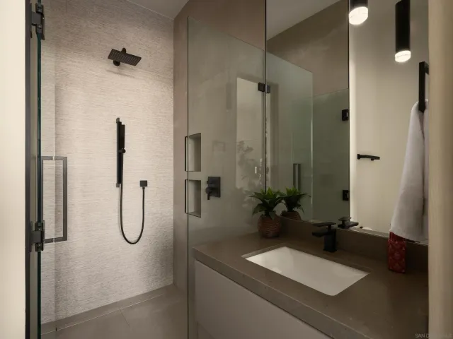 $13,250,000 | 6627 Muirlands Drive, La Jolla, CA 92037