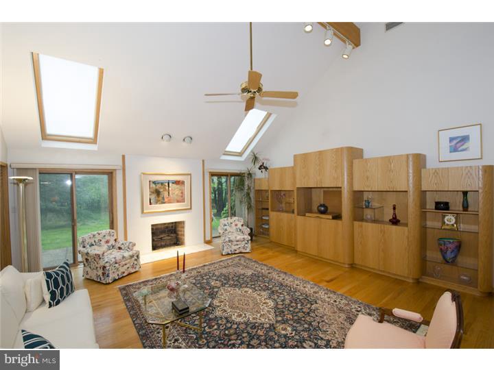 420 Gilpin Road Penn Valley, PA 19096 - Photo 8 of 25 Great Room