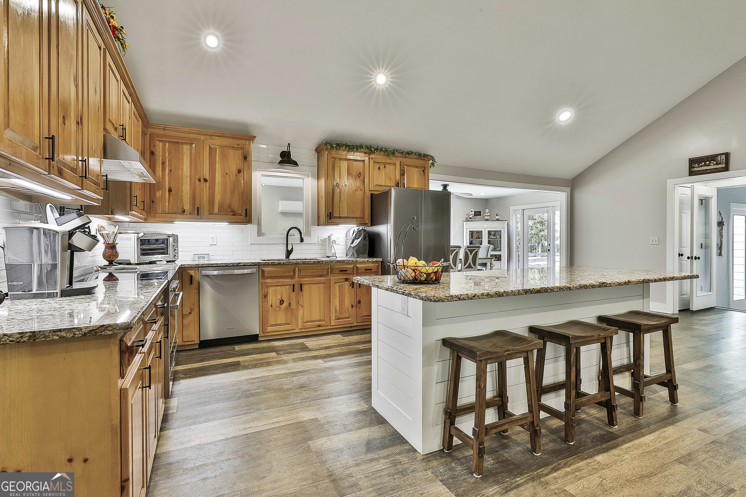 465 Little Road Sharpsburg, GA 30277 - Photo 16 of 67