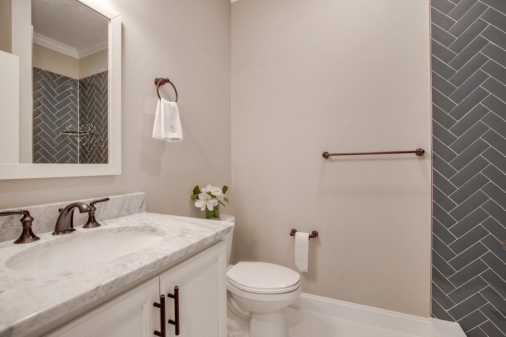 32 Page Road Bedford, MA 01730 - Photo 14 of 39 Gallery Image 14