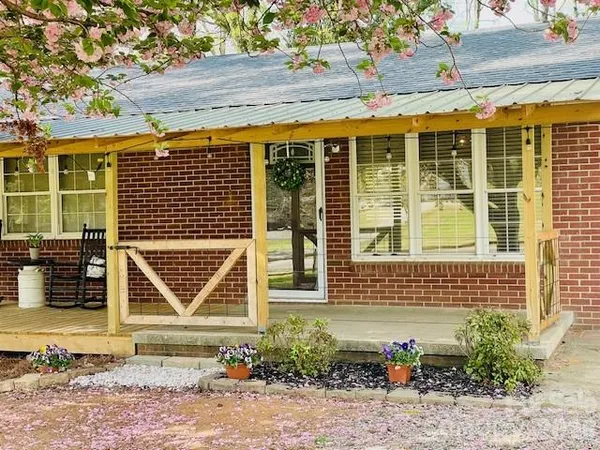 $329,900 | 511 Sunbeam Farm Road, Cherryville, NC 28021