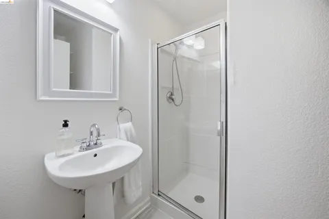 $515,000 | 1502 Nevin Plaza, Richmond, CA 94801