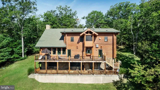 front view of house with a yard