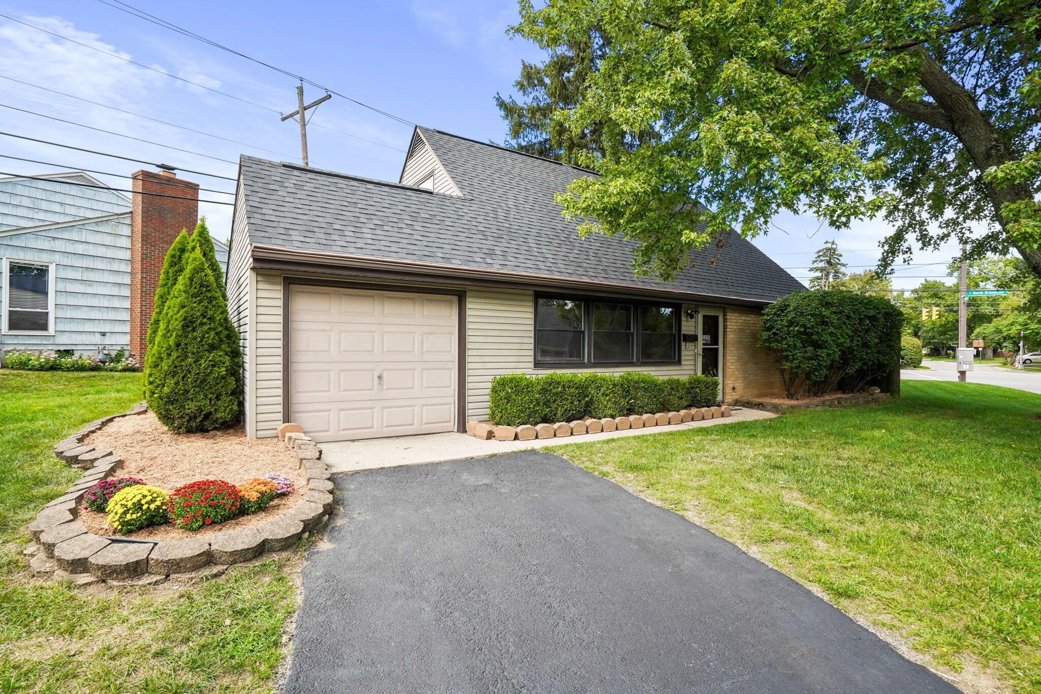 1030 Afton Road Columbus, OH 43221 - Photo 2 of 40 1030 Afton