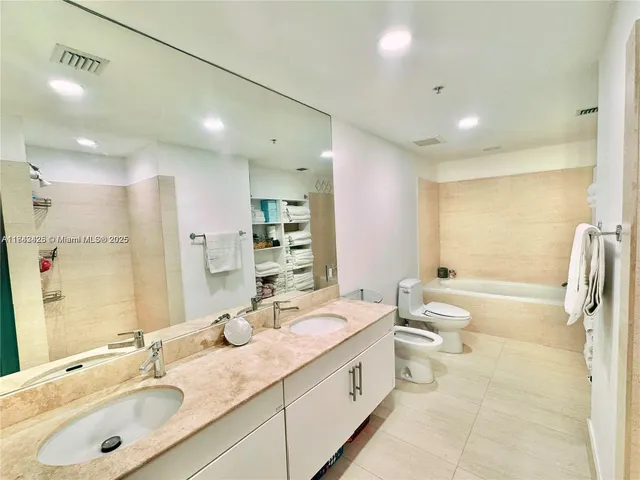 $3,800 | 7929 West Drive, Unit 702, North Bay Village, FL 33141