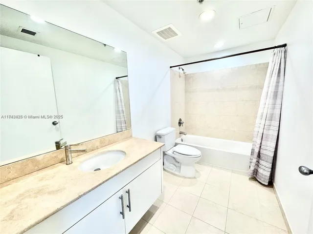 $3,800 | 7929 West Drive, Unit 702, North Bay Village, FL 33141