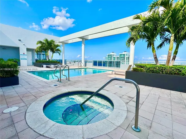 $3,800 | 7929 West Drive, Unit 702, North Bay Village, FL 33141